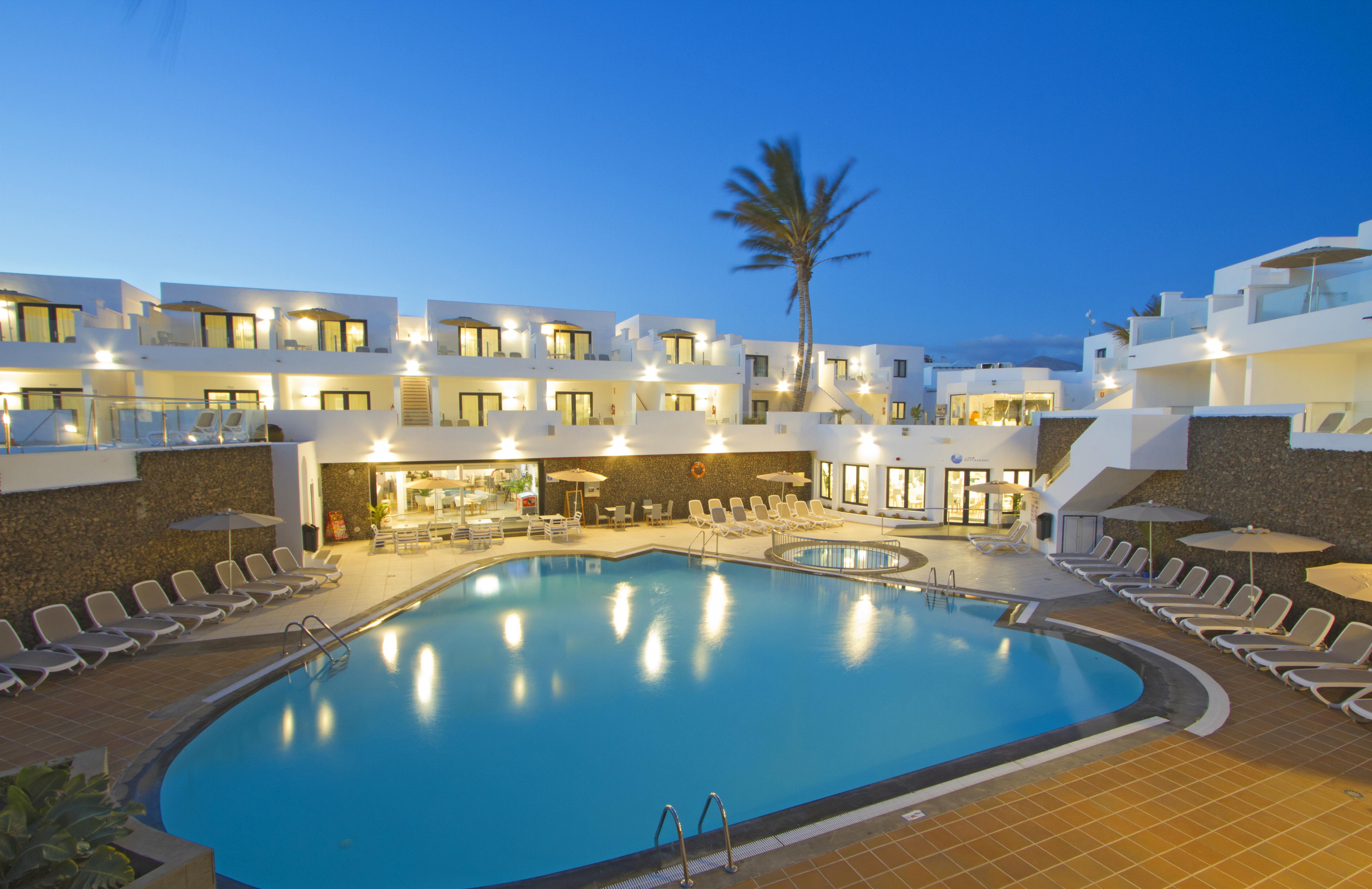 Aqua Suites Puerto del Carmen  Exteriör bild