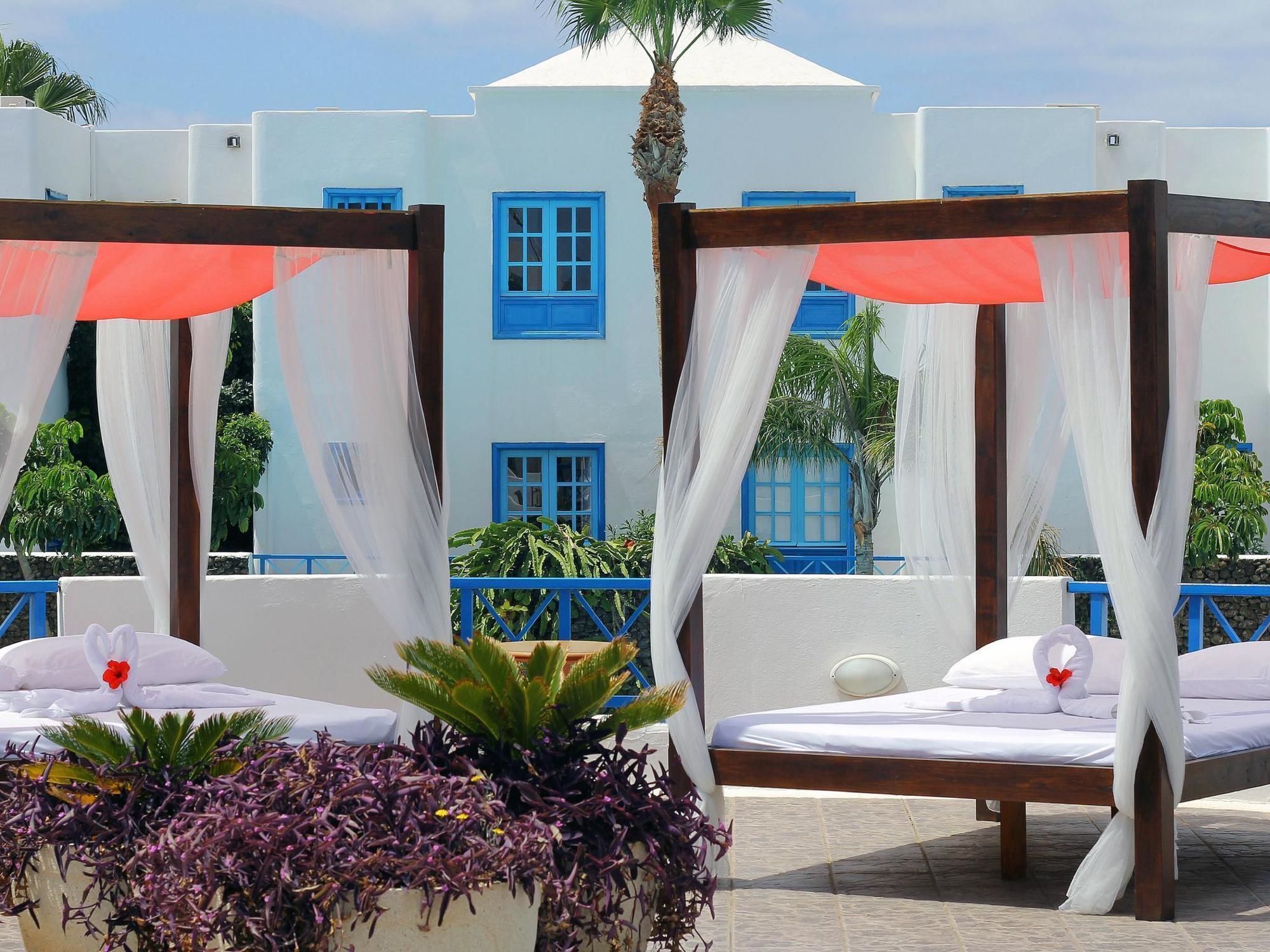 Aqua Suites Puerto del Carmen  Exteriör bild